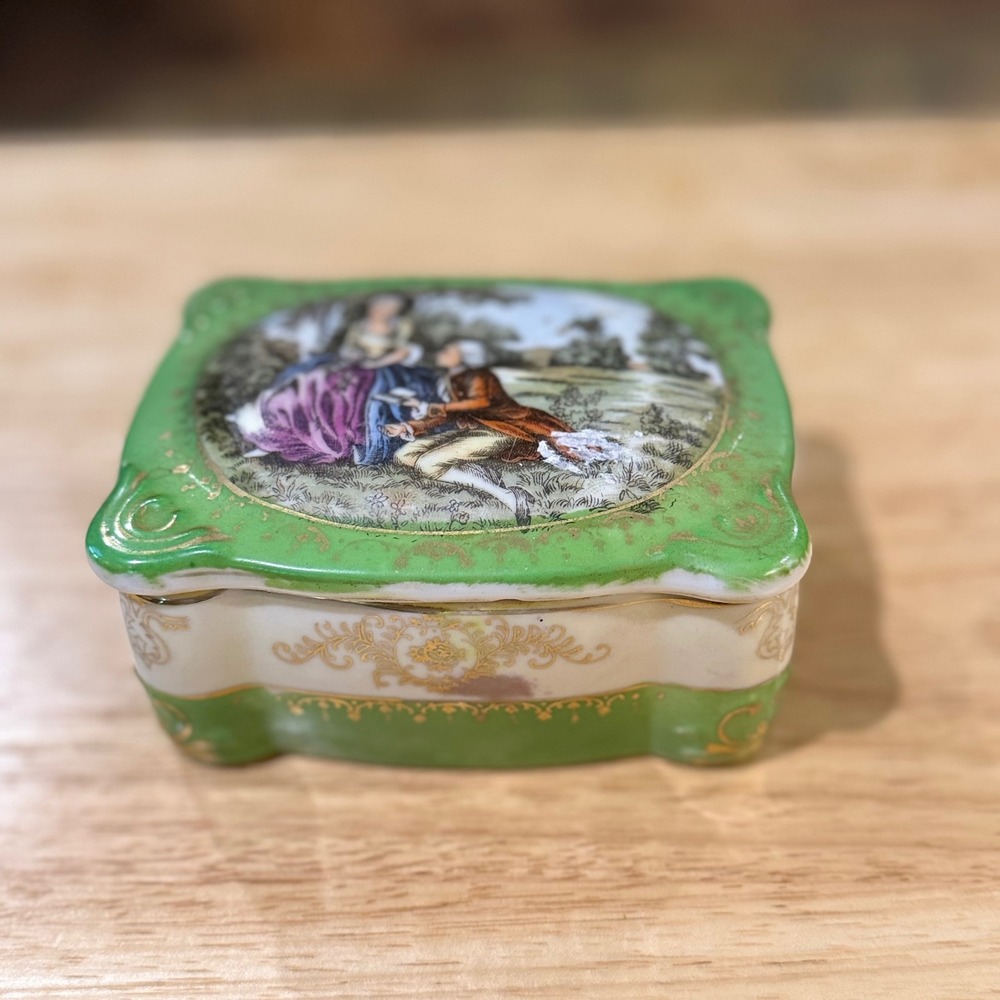S Andrea Hand Painted Porcelain Trinket Box Occupied Japan Courting Couple Green